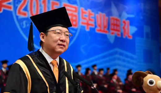 在北京大学法学院2015年毕业典礼上的演讲：请不要忘记思考