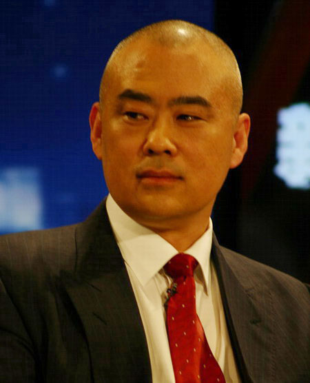 2012年，他荣登第七届中国作家富豪榜。
