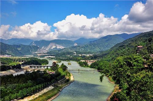 余秋雨：都江堰