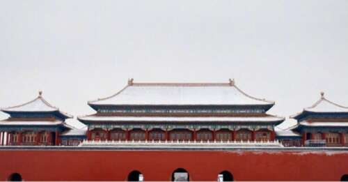 13.紫禁城的雪就像穿越千年，多年来很惊讶。