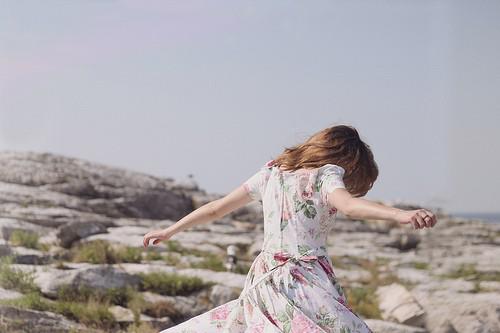 只是厌倦了随时可能失去的感受