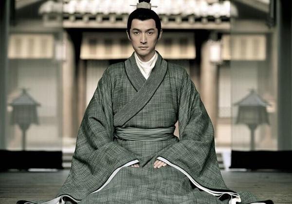 一个人应该有礼貌以彰显其独特的天性