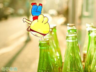 如果您的前男友和现任男友一起掉入河里