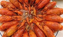 吃龙虾发朋友圈怎么说 吃小龙虾发朋友圈配字