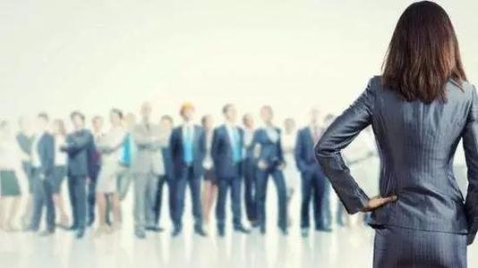 一个人会变得无能和疲惫