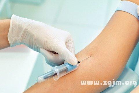   我梦见自己被鲜血所吸引