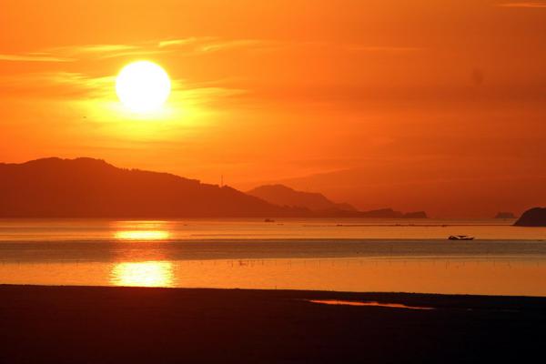 笑声是朋友带来的