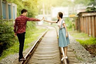 让我们看一下这些小的修改（写到对象的快乐句子上）  1