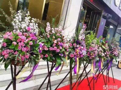 百货商店满是春天