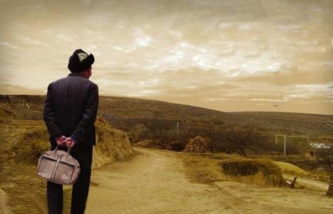 父亲的爱更像一块石头