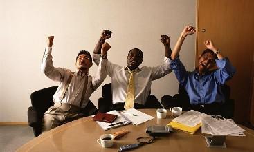 努力工作和努力工作的句子是什么