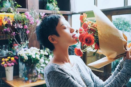 编辑编辑了一些关于朋友和家人的坦白句子