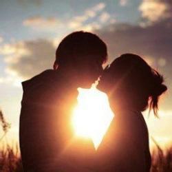 一位哲学家说:朋友就像衣服