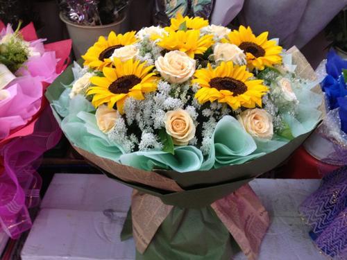 快乐工作的句子是什么