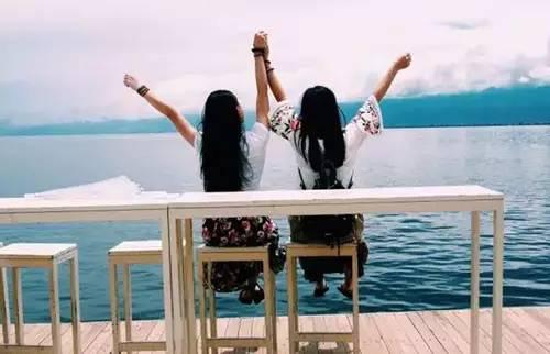 请欣赏编辑们编撰的关于快乐姐妹旅行的句子 1