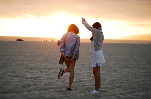 以下是关于每个人准备谈论情绪失败的友谊的一句话