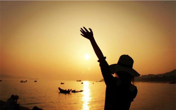 生活的努力总是光明的一面