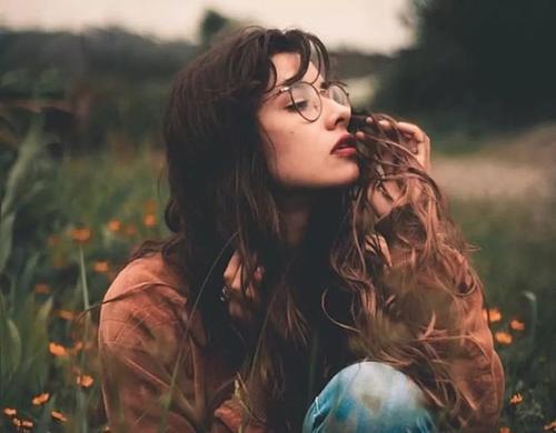 有哪些句子能激发人们快乐