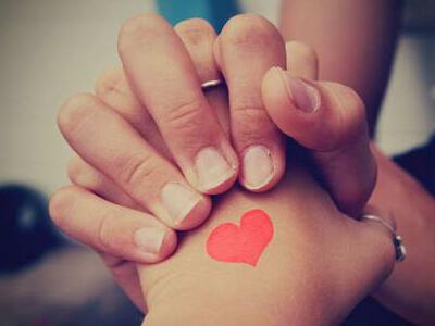 据说一个人厚颜无耻地爱另一个人的一生只有一次