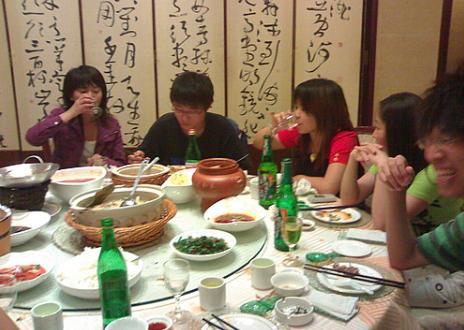 梦见与朋友喝酒