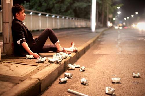 吃饭时必须喝七分