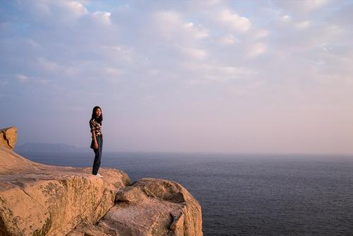 他们总是会不自觉地进入别人的故事