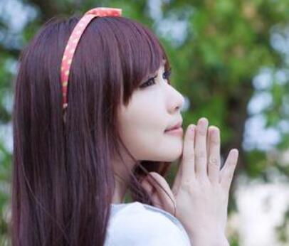 所以当我们要赞美一个女孩时