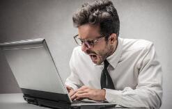 有时候生活是如此的无助