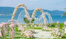 赞美婚礼场景的词语