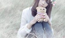 伤心短语大全：心软终究会成为捅向自己心尖的刀子