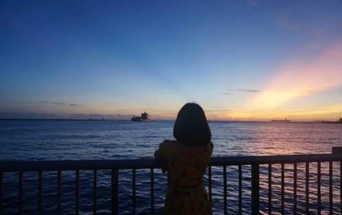 让我们看一下编辑编辑关于不愉快生意的句子