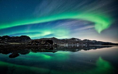 让我们来看看编辑者组织的冬季美丽而快乐的句子