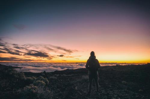 有些事情我们知道是错误的