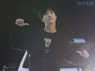 薛志谦只是一位演唱“严肃雪景”的二线和三线歌手