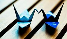 伤感短句说说：你一副不缺我的样子，让我怎么在你身边停留