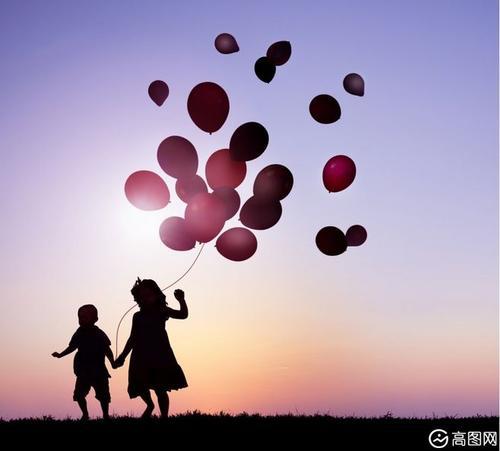 必须快乐地生活和有意义地生活