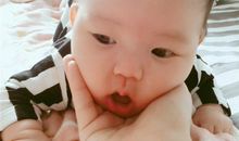 宝宝可以抬头了的说说 记录宝宝抬头的说说