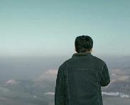 但有时她发现自己不再落后