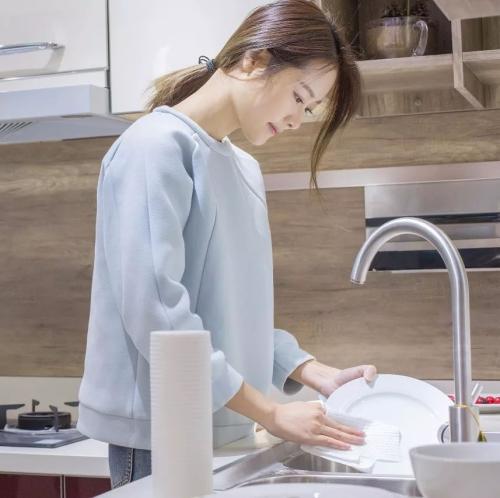 编辑编了一些关于快乐家务的句子