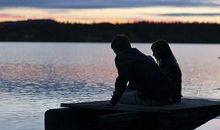 不爱何必在一起的说说 不爱就放弃的说说