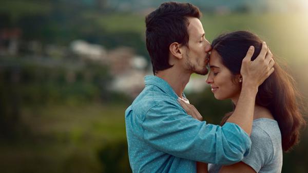 编辑器编辑了一些有关使我妻子幸福的QQ聊天语句