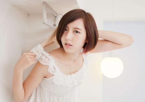 有多少眼泪穿过夜空