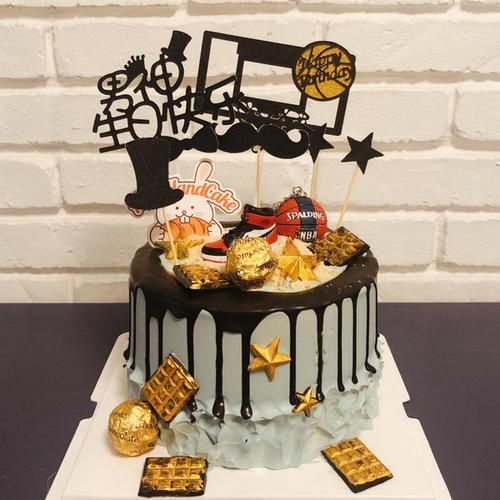 以下是在您生日那天发送红包的句子