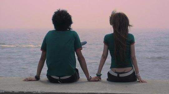 当男朋友和女友在一起表达自己的心情时