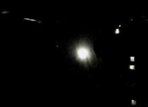 当一个人跌倒时