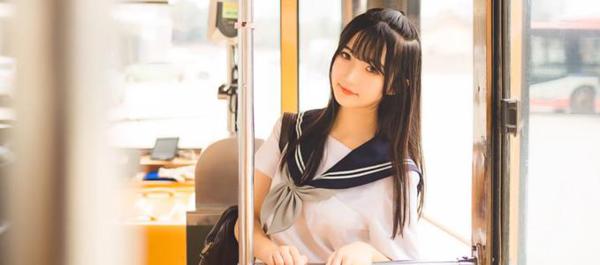 您在我心中永远是年轻的母亲