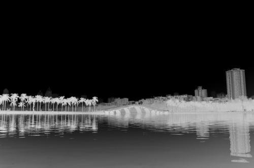 生活不仅会给每个人带来希望