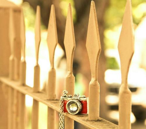 编辑编辑了一些有关使人们更快乐的句子