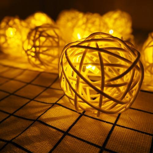 编辑整理了一些关于家庭的感性句子