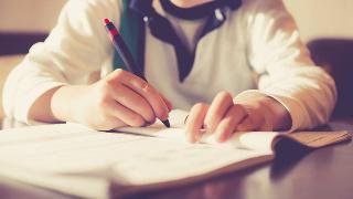 所以请开心地上学